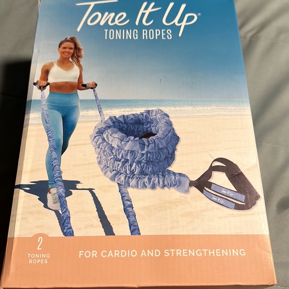 Tone It Up Toning Ropes - Picture 3 of 3